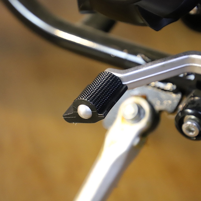Cover Pelindung Pedal Gigi Motor Universal Bahan Karet Anti Slip