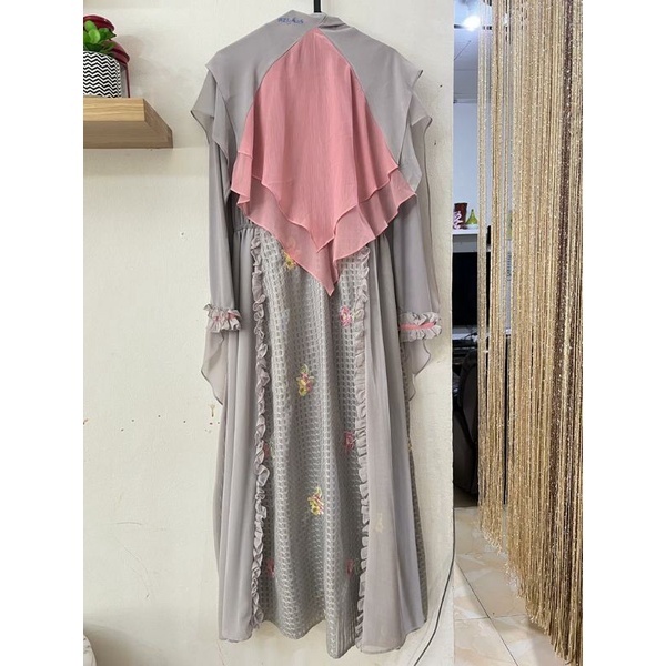 Preloved Dress by Azighah