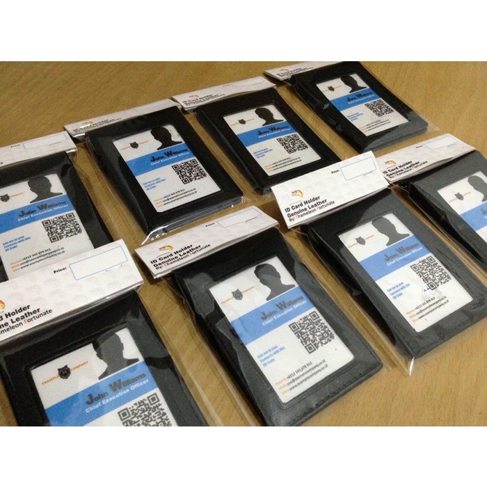 

READY Name Tag Id Card saku kulit hitam 2 sisi magnet kwalitas bagus TERLARIS