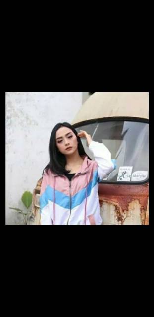 JAKET CEWEK LUMINO Jaket Parasut Wanita