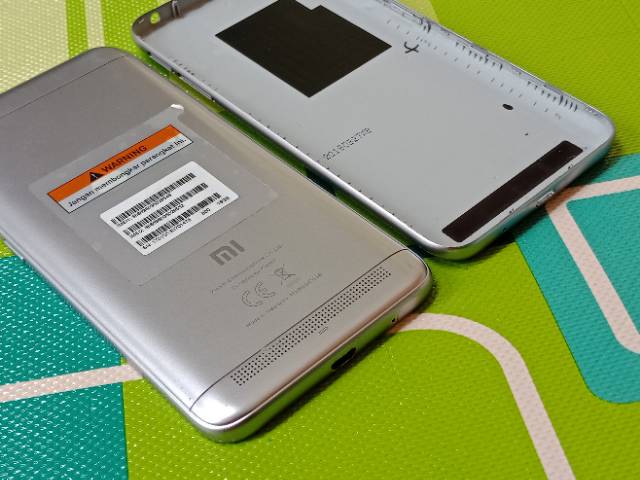 BACKDOOR CASING TUTUP BELAKANG XIAOMI REDMI 5A ORIGINAL COPOTAN