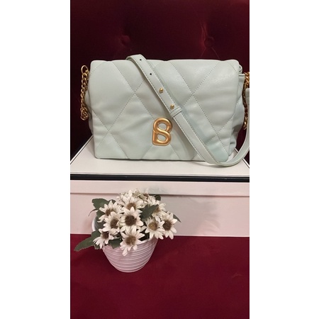 preloved zoey bag buttonscarves