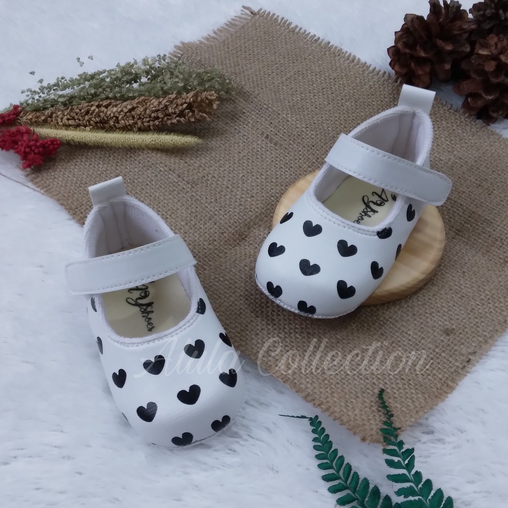 Sepatu bayi perempuan motif love baby prewalker terbaru usia 0-12 bln sepatu bayi murah