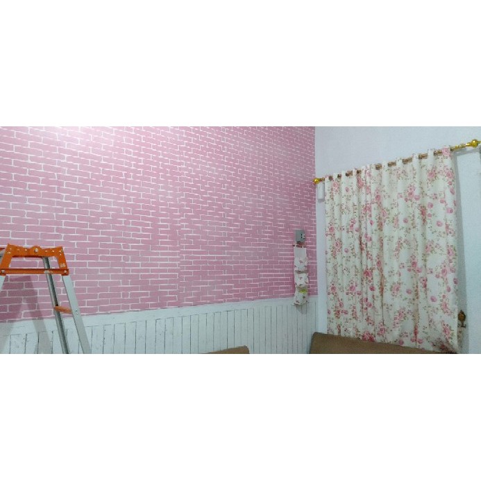 Motif Bata Pink / Wallpaper Stiker Dinding / 45 CM x 10 Meter Bahan PVC Anti Air