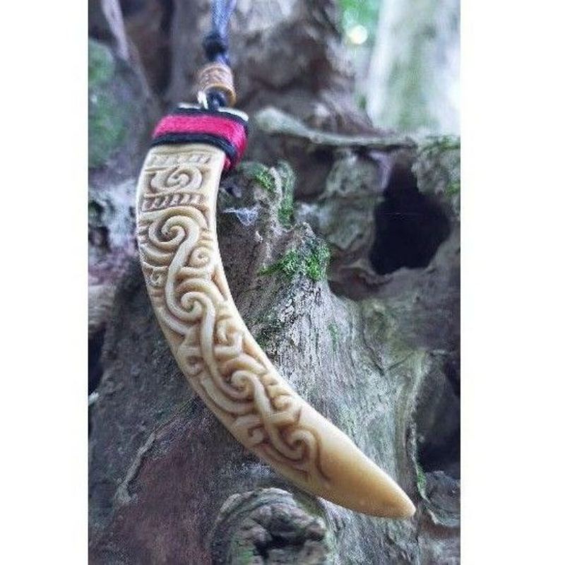 KALUNG TARING BABI UKIR/ KALUNG ETNIK