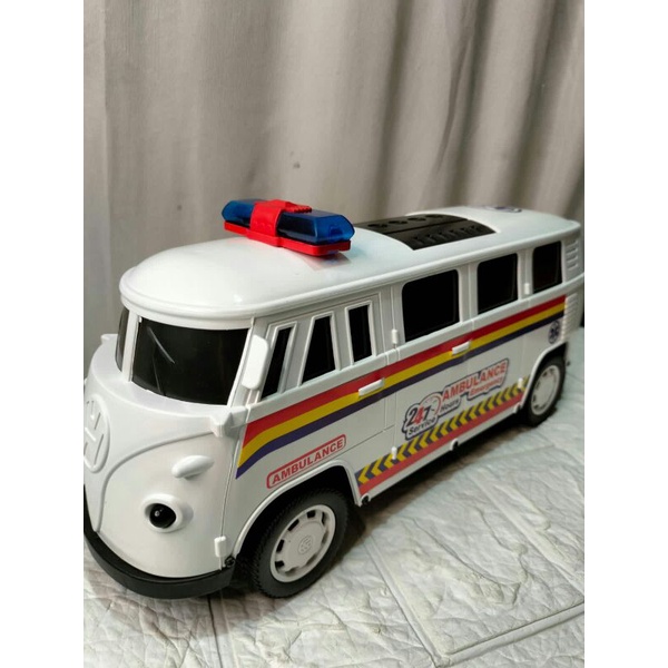 Mainan Mobil Ambulance ukuran besar