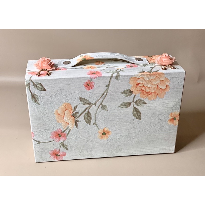 

HAMPERS Box Kotak Hampers Lebaran Flower 3 Slot Hardbox