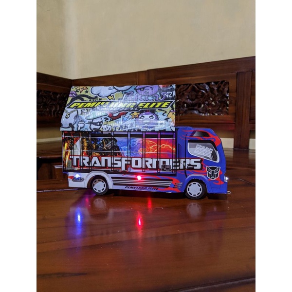 Miniatur Truk Oleng  BEN 10 UKURAN 30