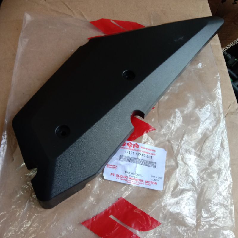 Cover box aki kanan Suzuki Satria Fu Injeksi Original SGP