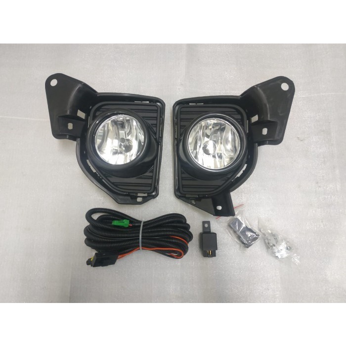 LAMPU KABUT HIACE COMMUTER 2014 - 2018