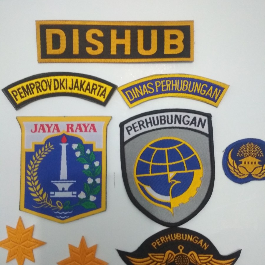 BISA ORDER 1 pcs Bordir logo bet badge  atau nama atau gambar emblem patch buat tempel di baju seragam  atau jaket