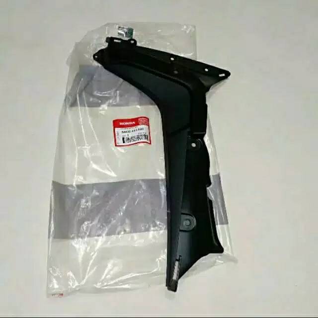 Sayap dalam sirip cover front lower R kanan supra X 125 FI original