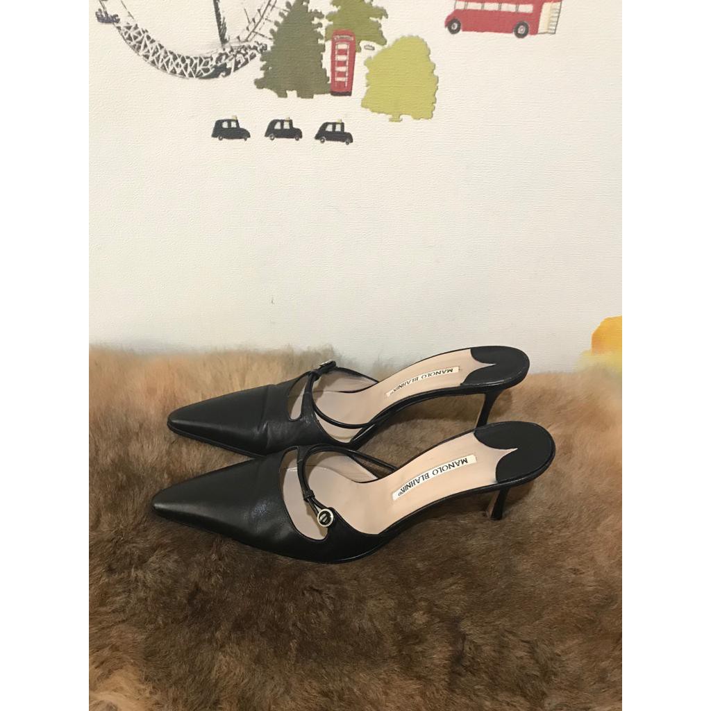 SEPATU MANOLO BLAHNIK ORIGINAL PRELOVED WARNA HITAM BAHAN KULIT