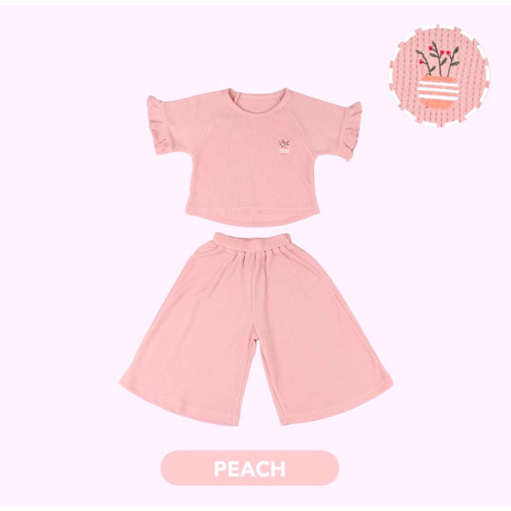 MOOI NOORA SLEEVE RUFFLE SET / SETELAN ANAK PEREMPUAN