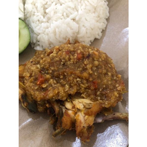 

ayam gepuk/ayam geprek/ayam goreng