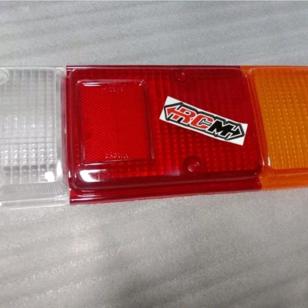 MIKA MICA KACA LENSA LENS STOPLAMP STOP LAMP LAMPU BELAKANG BERHENTI REM SEN SEIN DAIHATSU DELTAV22 DELTA V22 V 22 HRGA PERBJI KIRI KANAN SAMA SAJA
