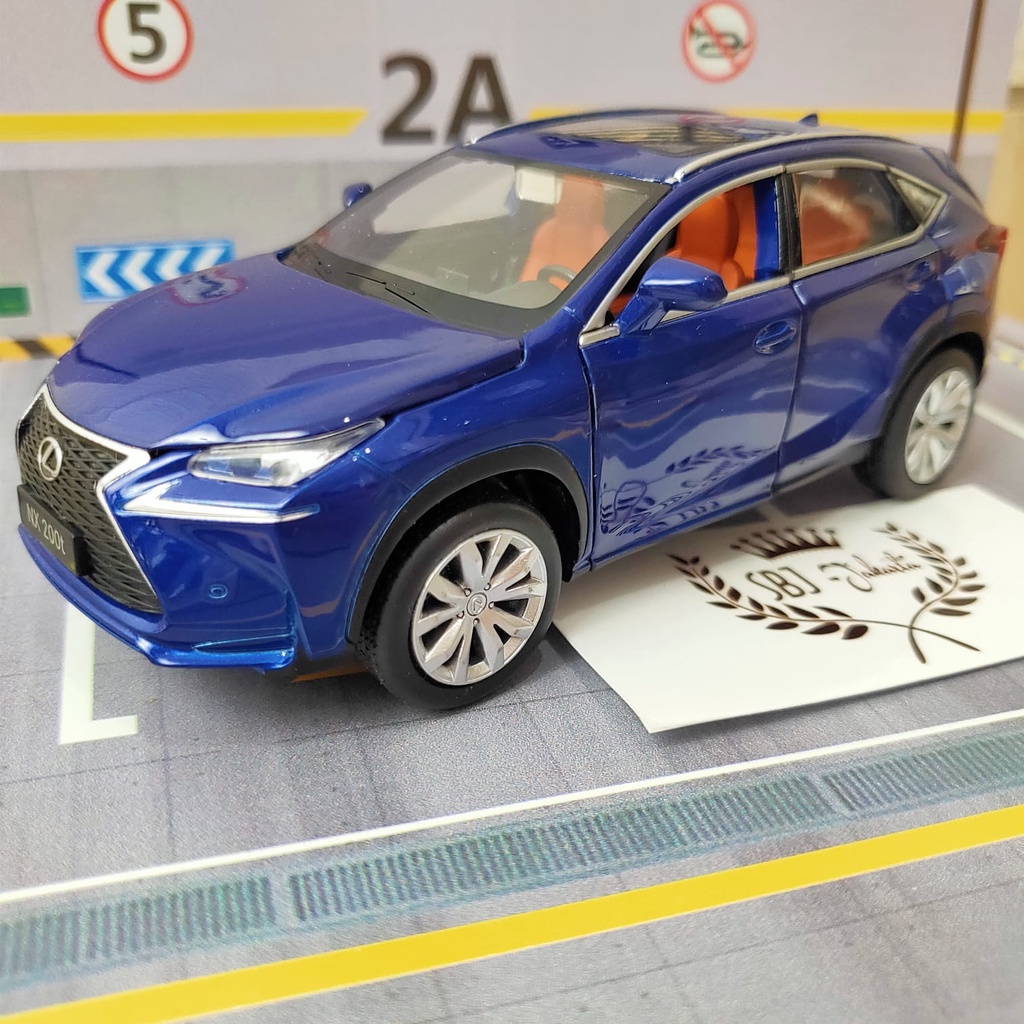 Diecast miniatur mobil Lexus NX200T Metal Series Skala 1:32