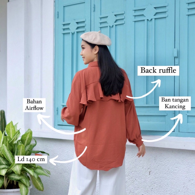 TINY SHIRT RUFFLE BACK OVERSIZE AIRFLOW / RUFFLE BACK SHIRT / BACK RUFFLE BLOUSE