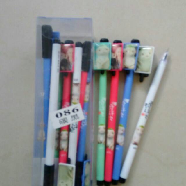 

Pulpen Tinta Gel Gantungan 086