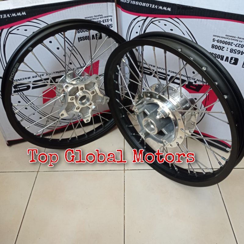 Velg CB150R CBR150R New Sepasang / Velg Paketan CBR150R CB150R Hitam