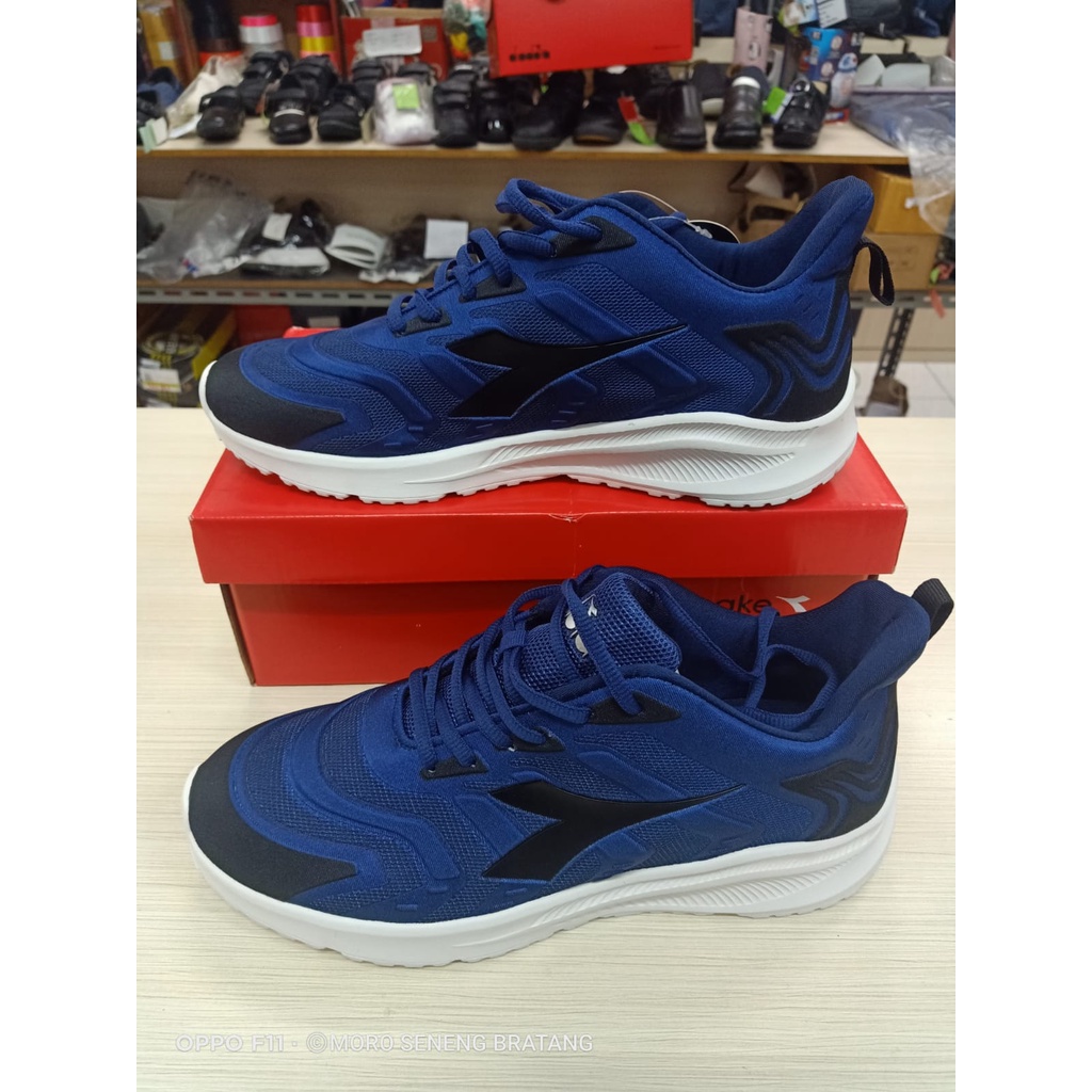DIADORA  Sepatu sneakers DIADORA Biru putih size 44 - CARLY ORI