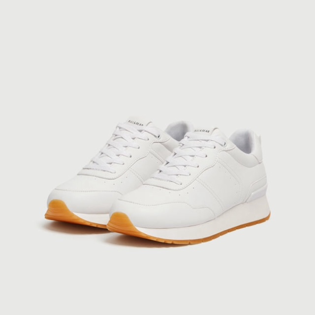  Sepatu  White Urban Trainers Pull  and bear  Shopee Indonesia