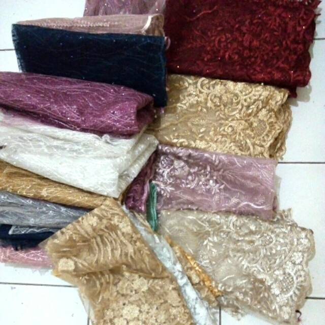 Kain Tile Cornelli Kiloan