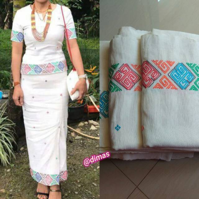 Model Baju Toraja Tenun Paruki