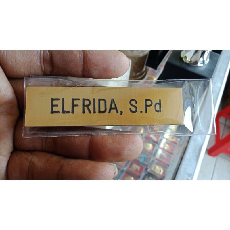 NAME TAG GOLD/PAPAN NAMA TERBARU/NAMA DADA WARNA GOLD