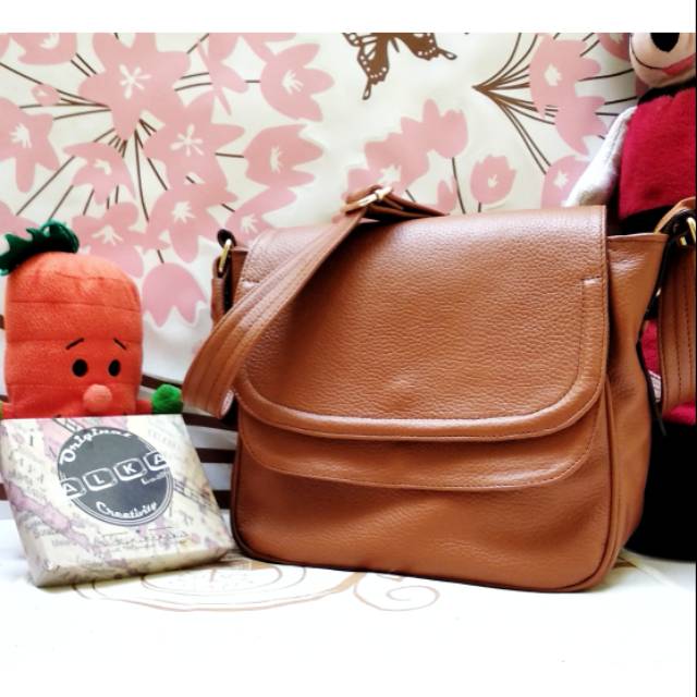 Tas Kulit Wanita Tas Selempang Slingbag Size M Jumbo