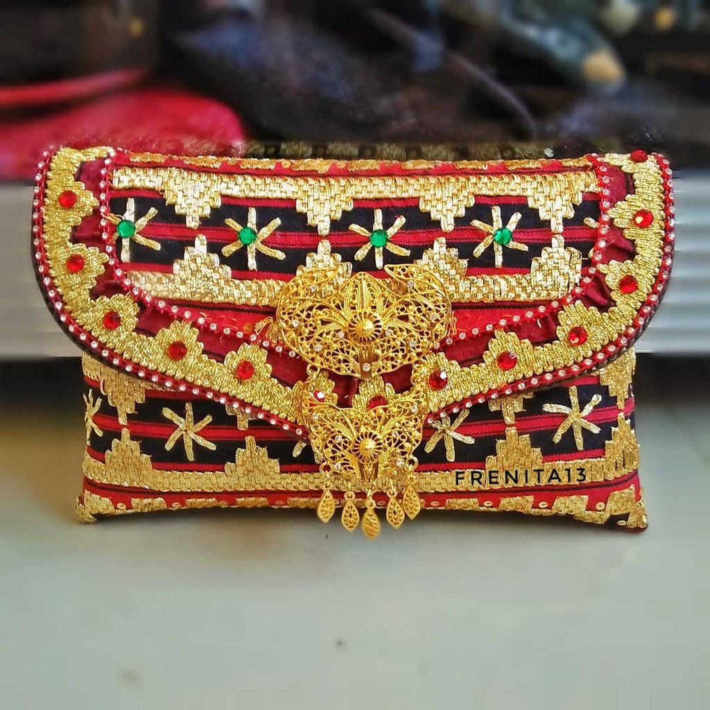 Clutch Tapis Motif Bintang