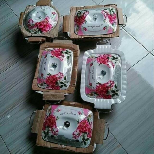 prasmanan fiorenza 4 segi 1 bulat