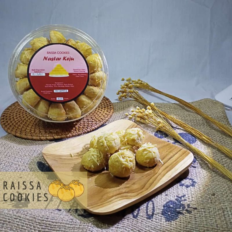 

Raissa Cookies Nastar keju premium