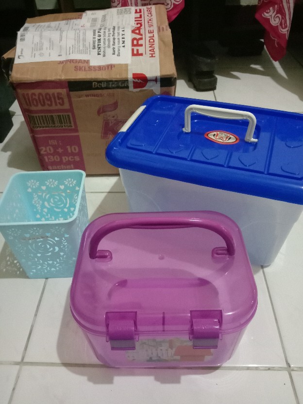 Calista Mini Container / Kotak Obat / Kontainer Box / Kotak Makanan / Kotak Barang