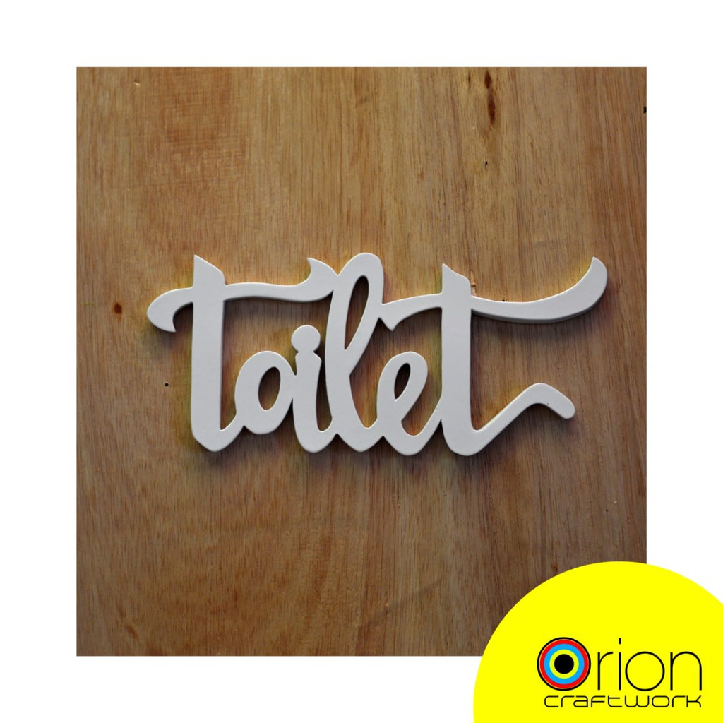Tulisan Toilet Huruf Kayu