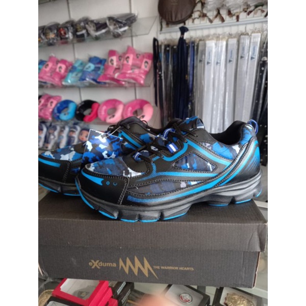 Sepatu X-duma