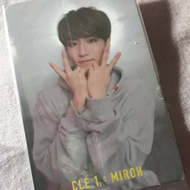 HAN JISUNG PHOTOCARD MIROH LIMITED ALBUM