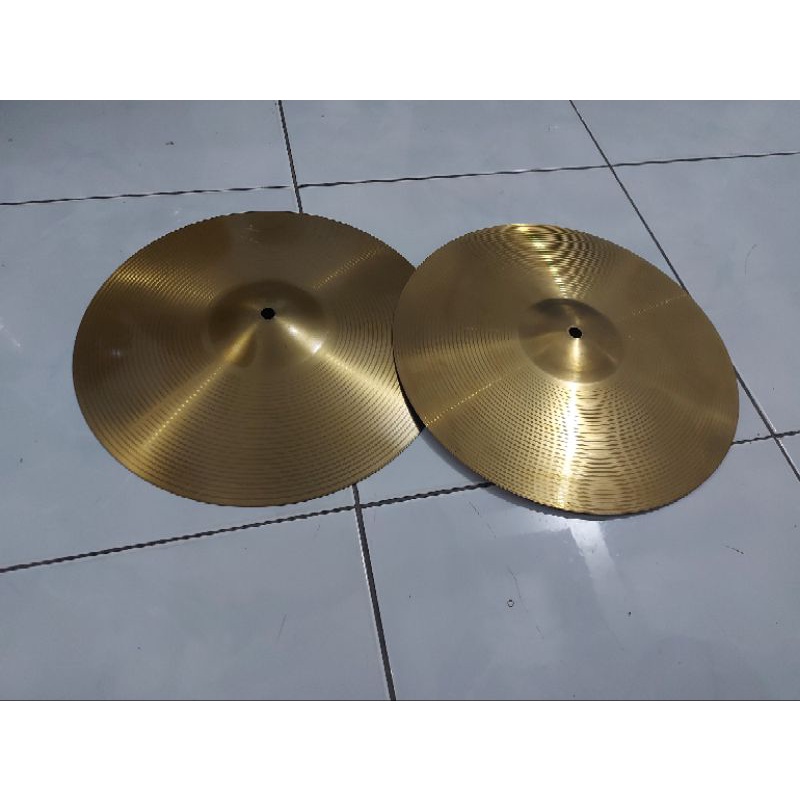 Paket alat alat drumband