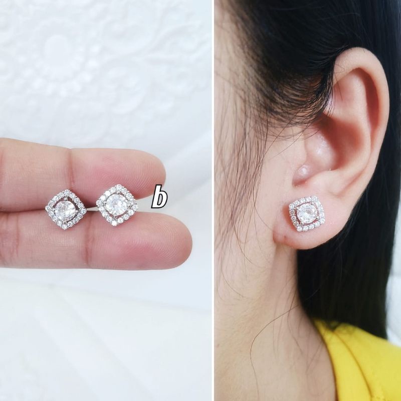 Anting Giwang Titanium Wanita Model Berlian Blink Blink Super Mewah 1