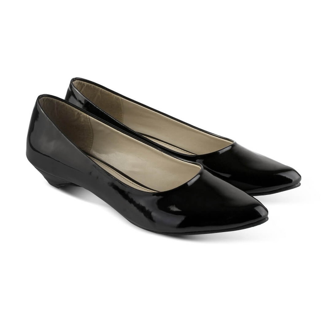 Sepatu Pantofel Wanita Hak Pendek