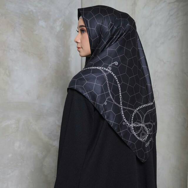 SCARF HIJAB DEENAY CHAIN BLACK