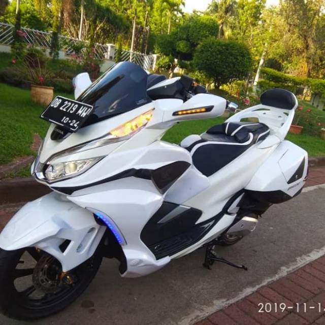 Modifikasi PCX NEW | Model GOLDWING (Putih) version