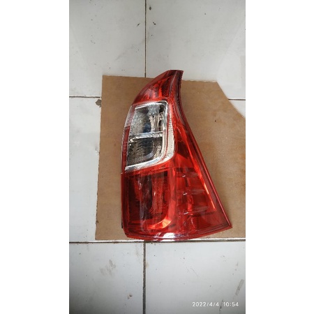 lampu stop avanza 2016-2018