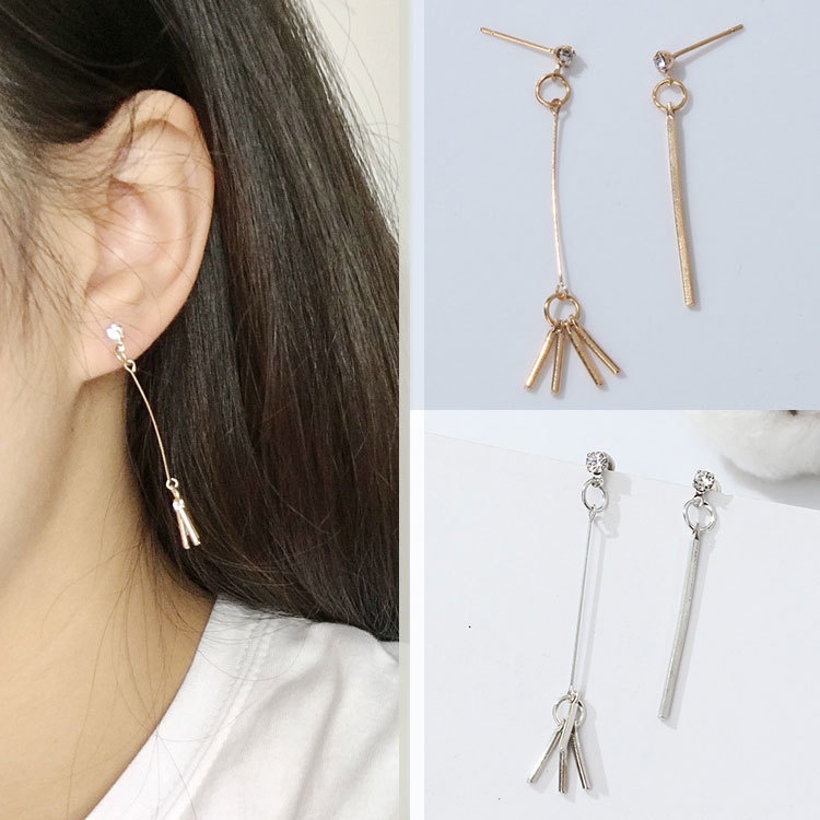 Song Hye Gyo memakai anting-anting bulat kancing telinga cincin wanita asimetris rumbai anting-antin