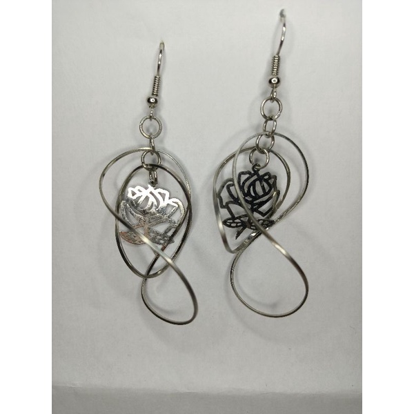 Anting-Ulir-Mawar