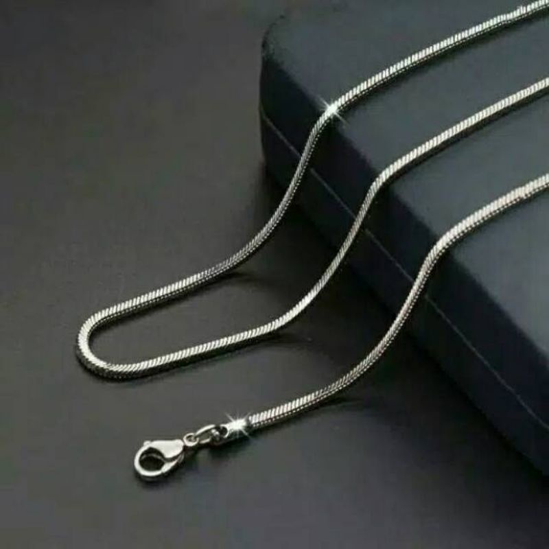 ACC 002/ KALUNG TITANIUM SILVER PRIA DAN WANITA Kuat anti karat