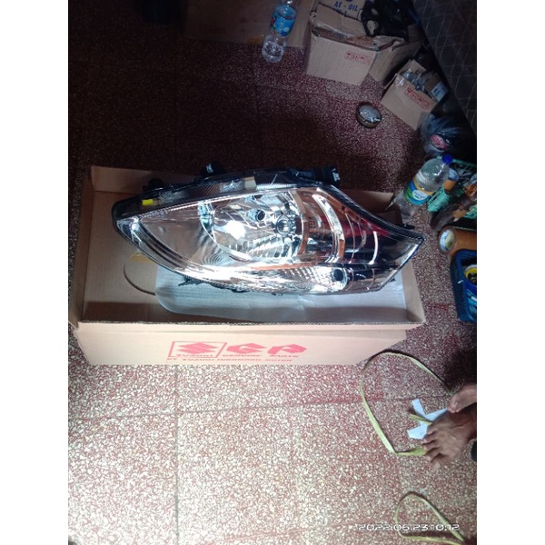 lampu depan/headlam Suzuki Ertiga ORI gres baru