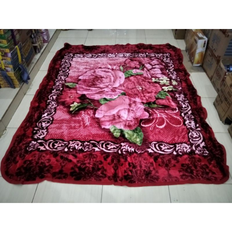 Selimut Toledo Semi Jumbo Ukuran 190x230 cm Panel Halus Dan Tebal Kualitas Premium