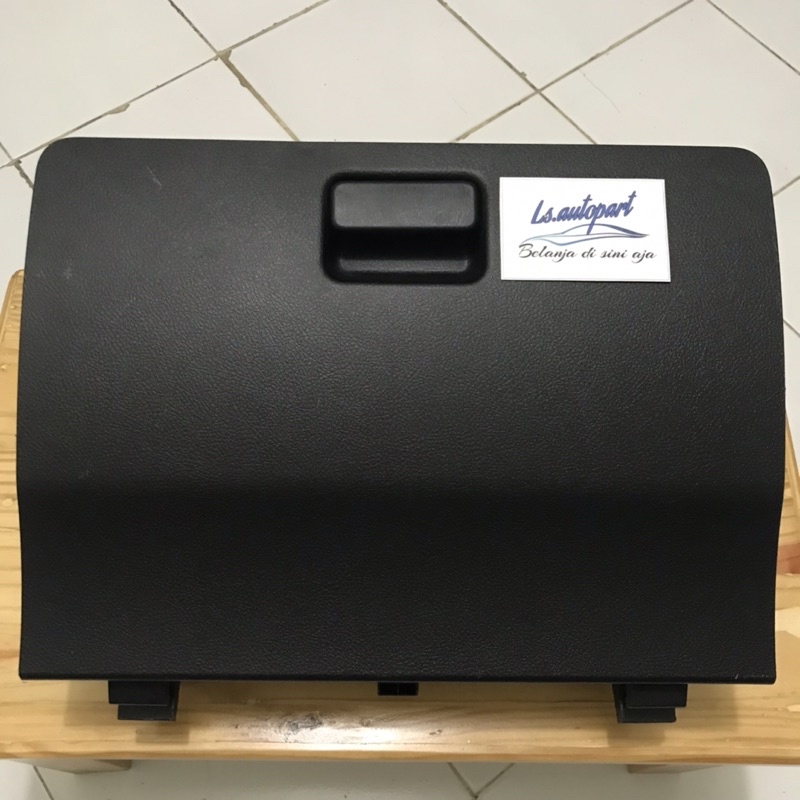 box laci ,laci mobil,laci dhasbor mobil DAIHATSU GRANDMAX original daihatsu
