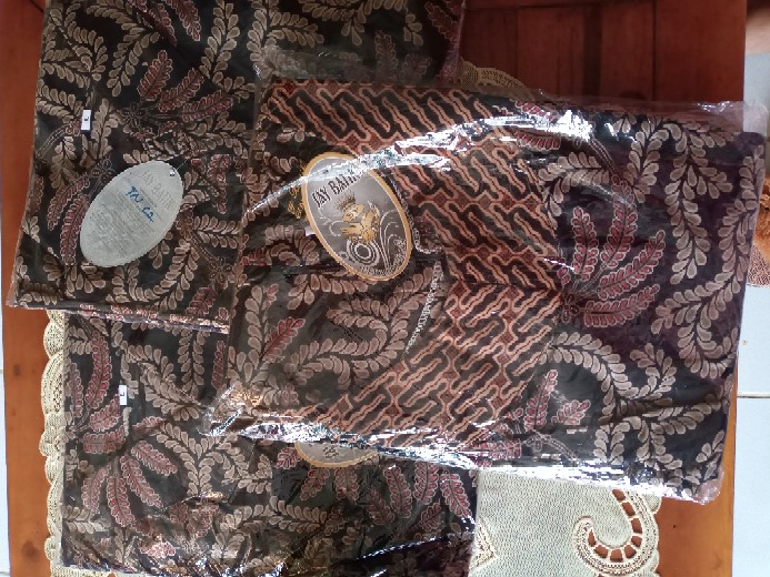 Batik Couple Family H-10